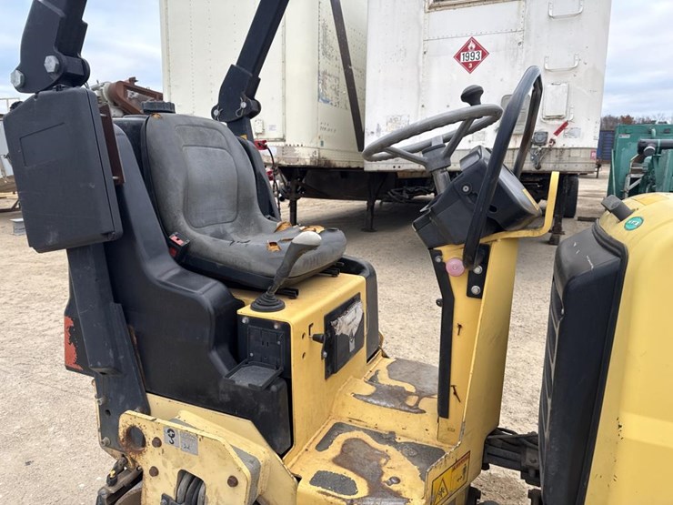 2009-dynapac-cc900-image-15