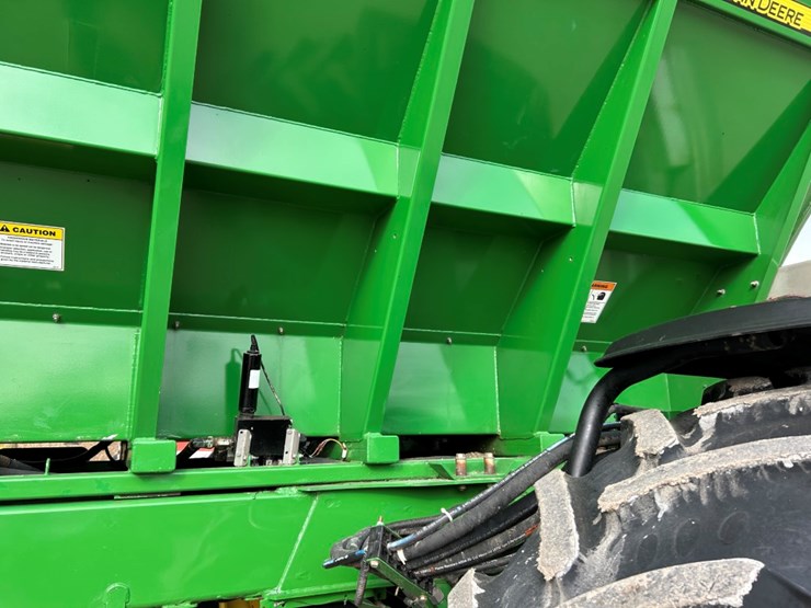 2012-john-deere-4940-image-29