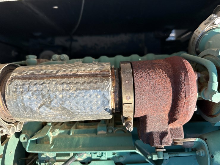 #32825-•-volvo-ec200e-crawler-excavator-image-86