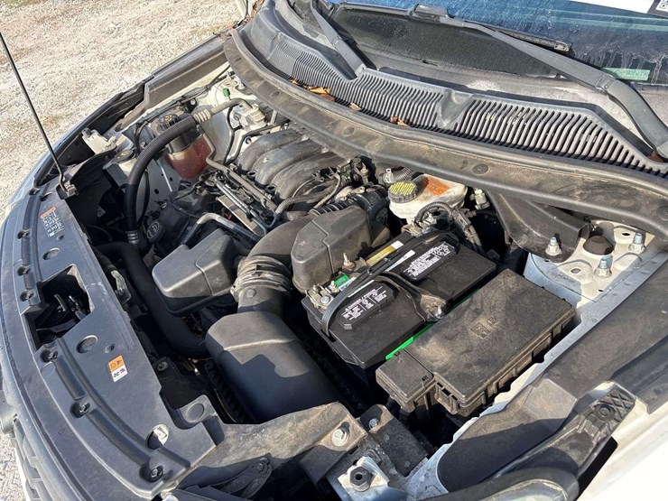 2018-ford-explorer-image-9