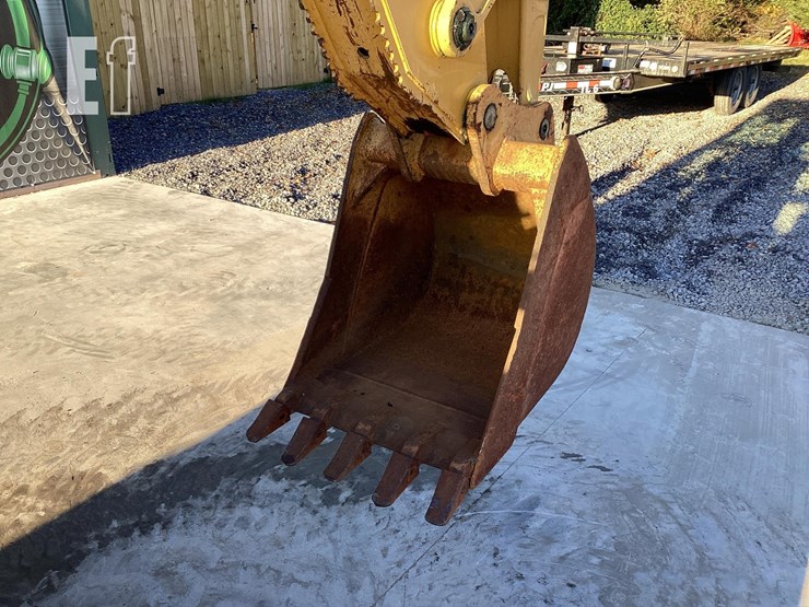 2000-deere-310se-image-11