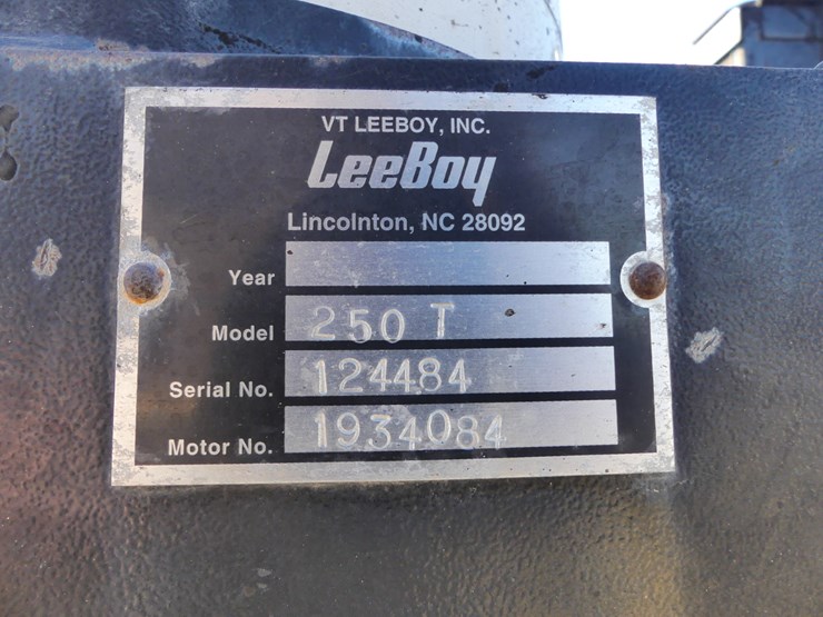 leeboy-l250-image-12