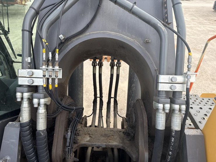 #1881-•-2020-volvo-ec480e-excavator-image-51