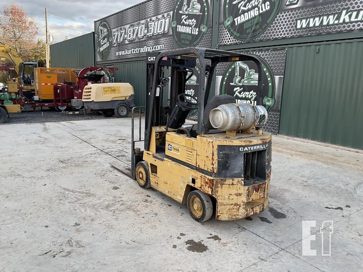 1990-caterpillar-t50d-image-2