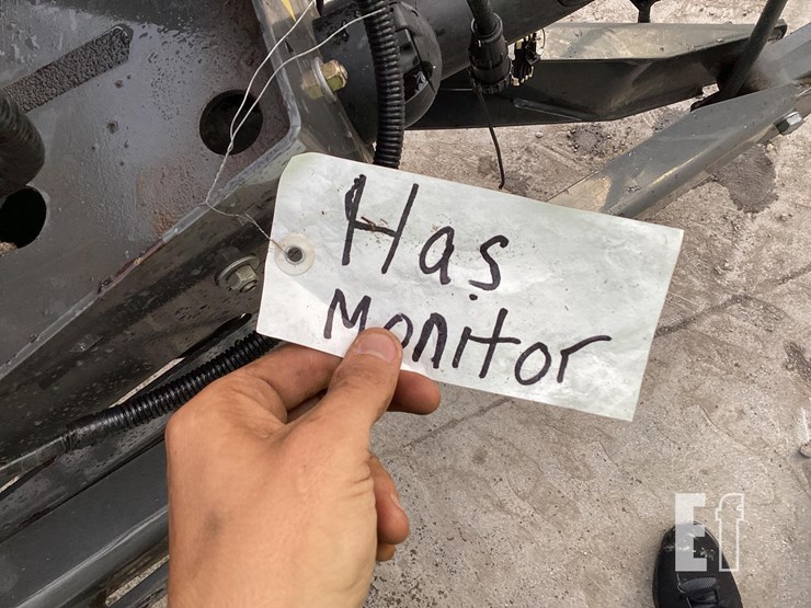 2017-claas-variant-480rc-image-9