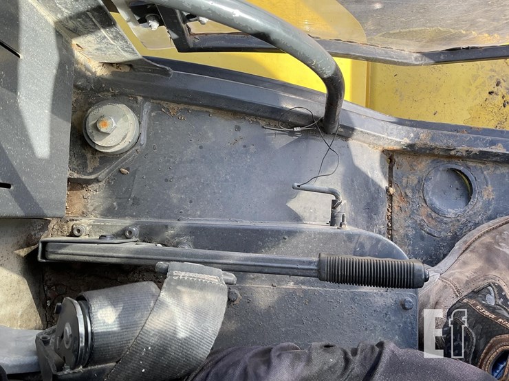 2016-yanmar-v8-image-16