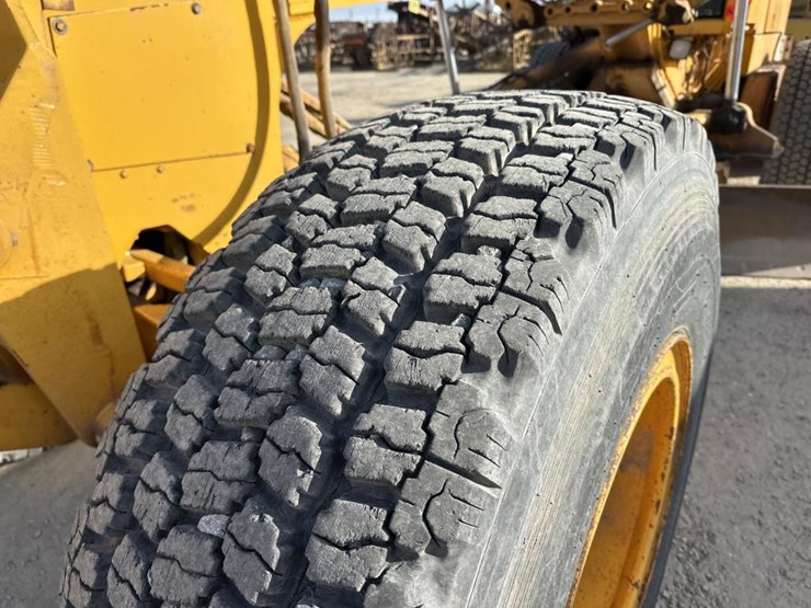 1989-john-deere-6-image-48