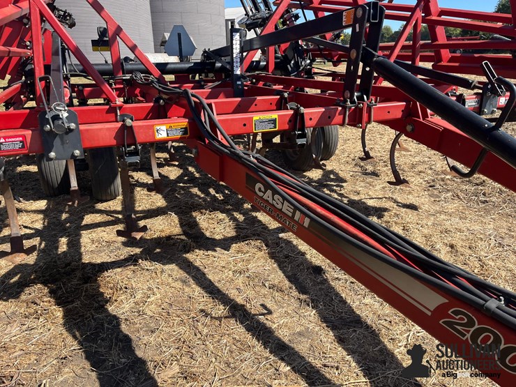 2008-case-ih-200-image-16