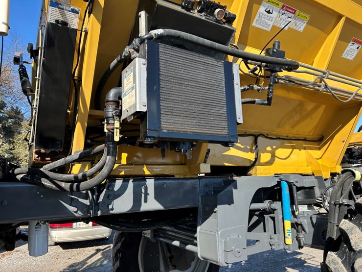 2016-ag-chem-rg1100b-image-30