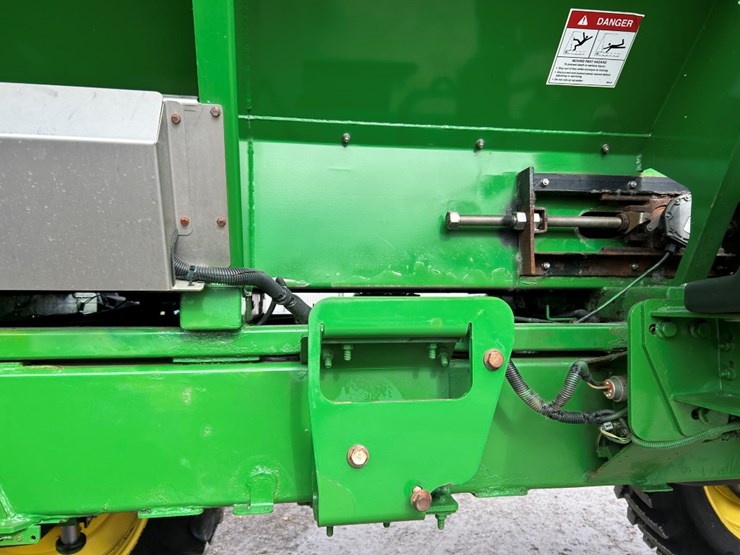 2012-john-deere-4940-image-82