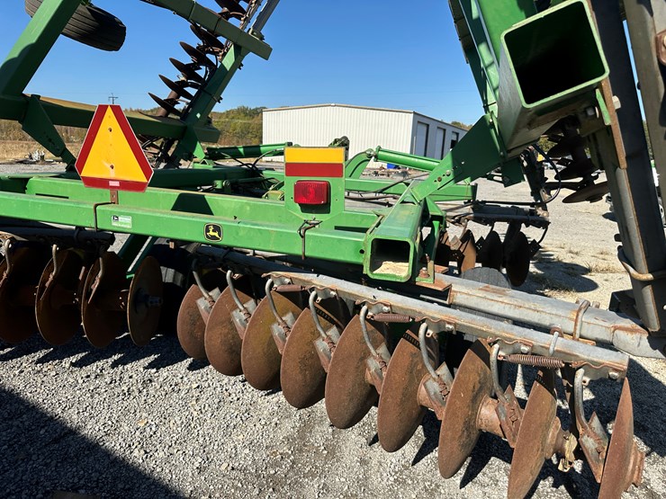 john-deere-637-image-17