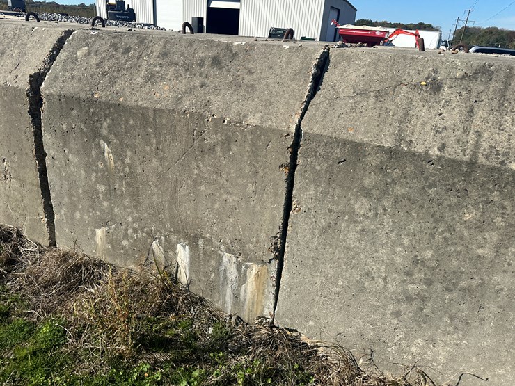 #32725-•-lot-of-(13)-~57"x80"-concrete-culvert-sections-image-20