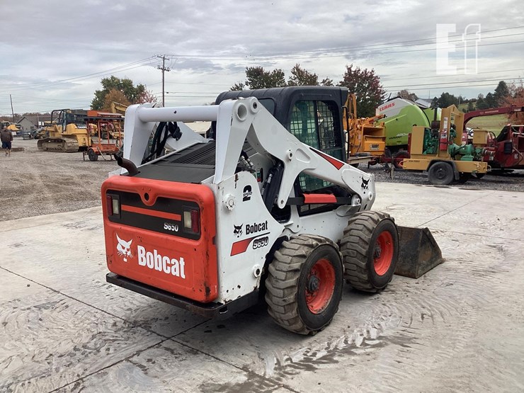 2015-bobcat-s650-image-4