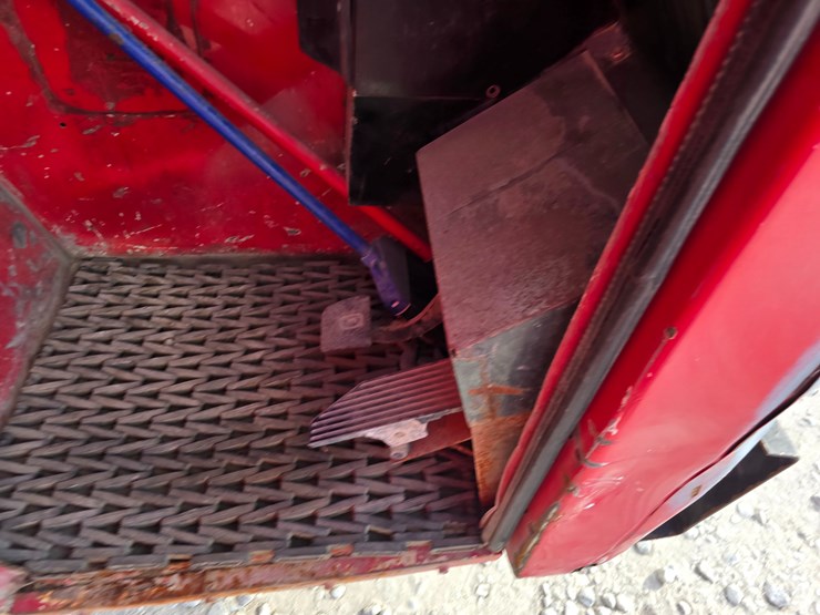 2001-mack-le613-image-65