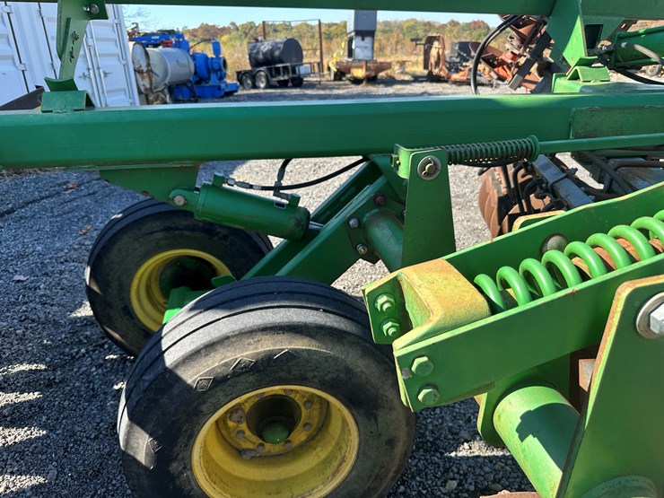 john-deere-637-image-52