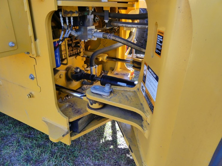 2021-deere-544p-image-7