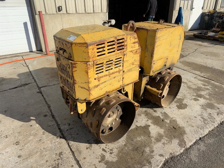 wacker-neuson-articulated-vibratory-trench-compactor-image-1