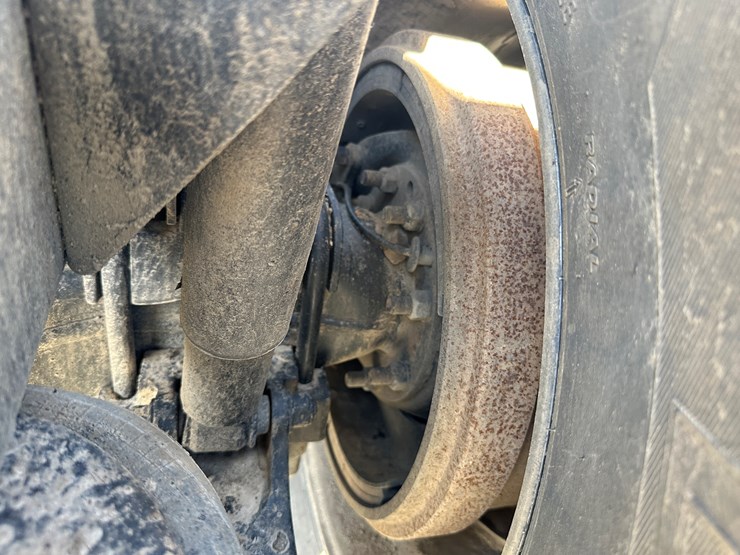 #32746-•-2014-mack-chu-t/a-daycab-truck-tractor-vin:-1m2an07y4em016702-image-15