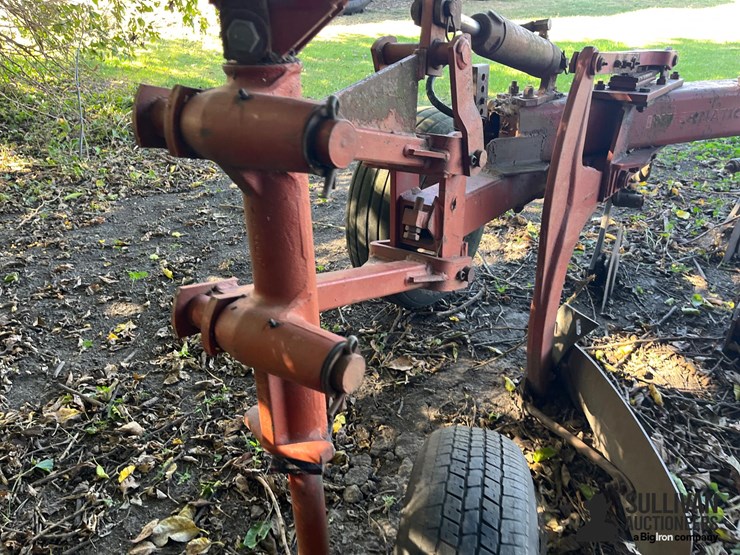 international-720-image-15