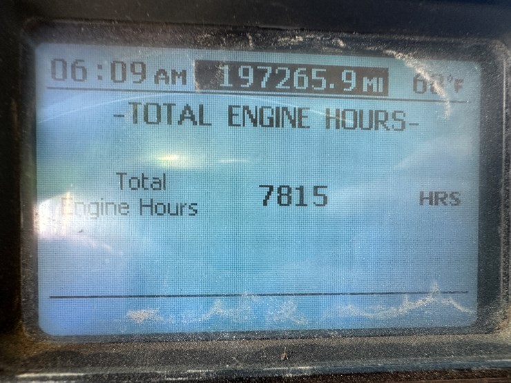 #32746-•-2014-mack-chu-t/a-daycab-truck-tractor-vin:-1m2an07y4em016702-image-77