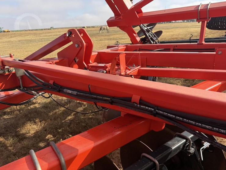 kuhn-krause-8200-36-image-30