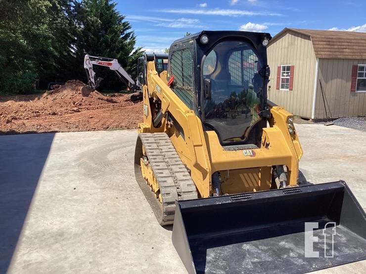 2020-caterpillar-259d3-image-6