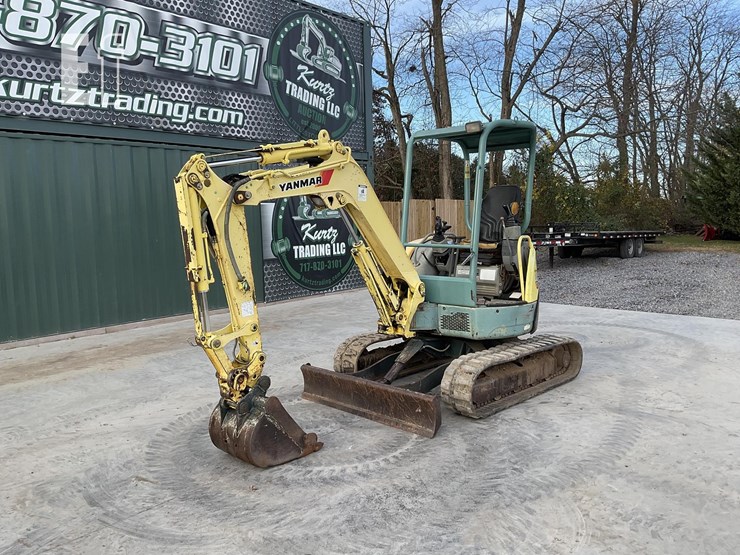 2008-yanmar-vio27-image-8