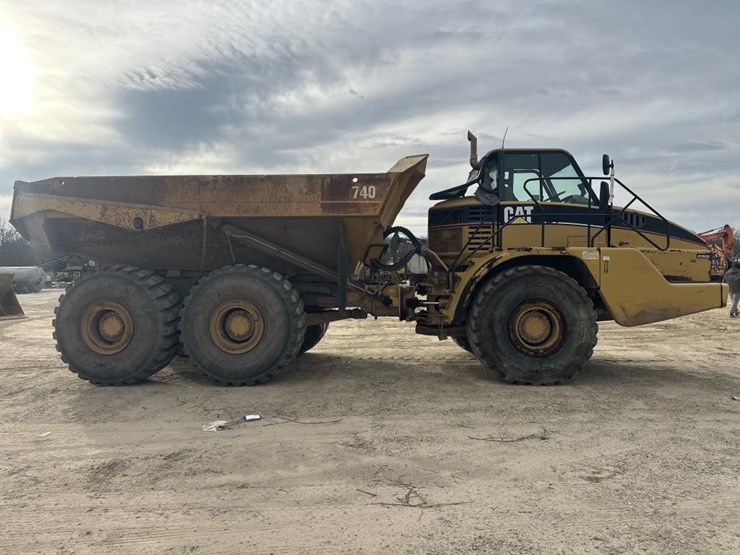 2005-caterpillar-740-image-6