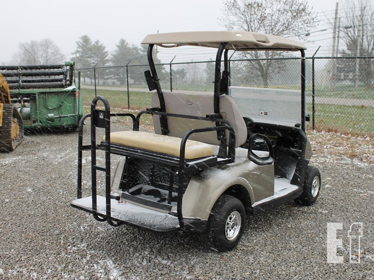 e-z-go-electric-golf-cart-2975-image-5