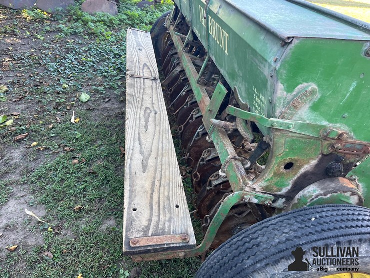 john-deere-8-image-16