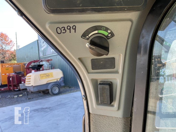 2019-caterpillar-259d-image-22