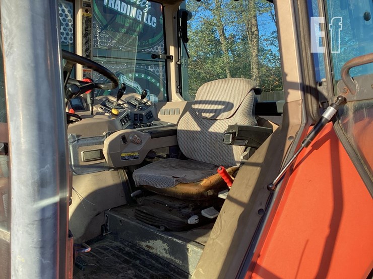 2012-kubota-m126x-image-11