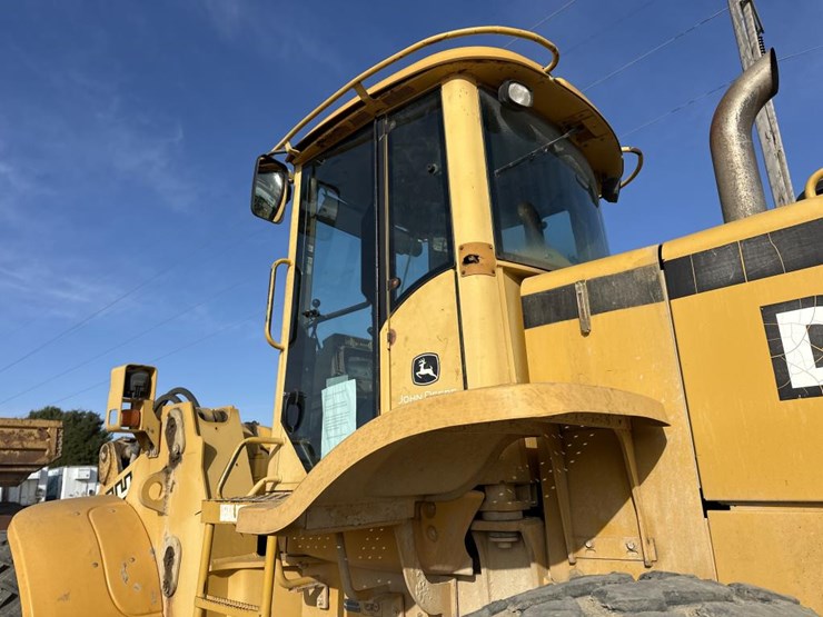 2002-deere-744h-image-20