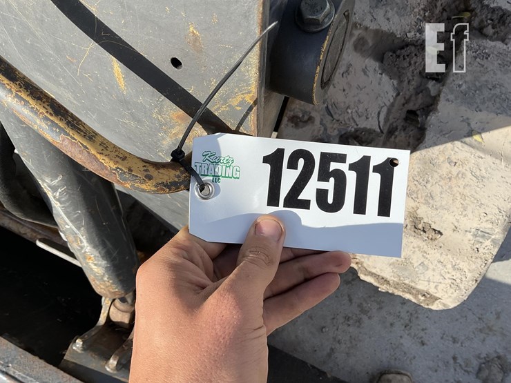 2018-new-holland-c232-image-21