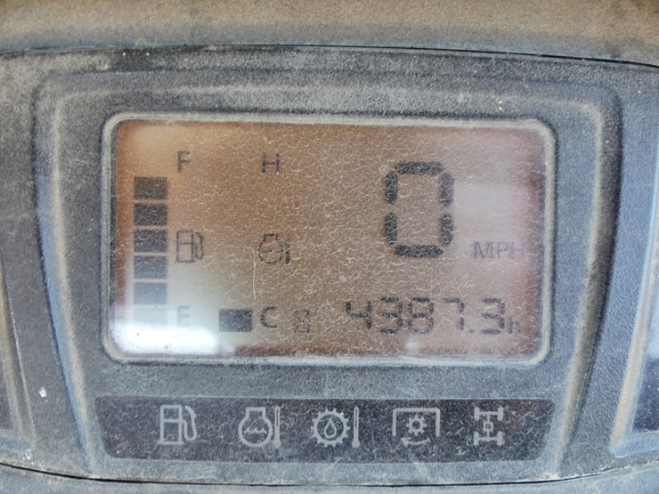 kubota-rtvx1140-image-15