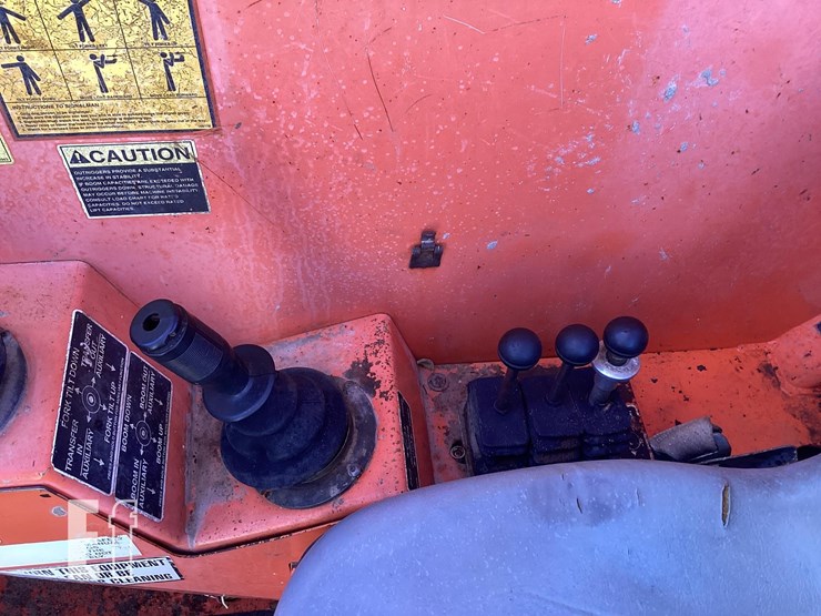 2006-lull-1044c-54-image-13