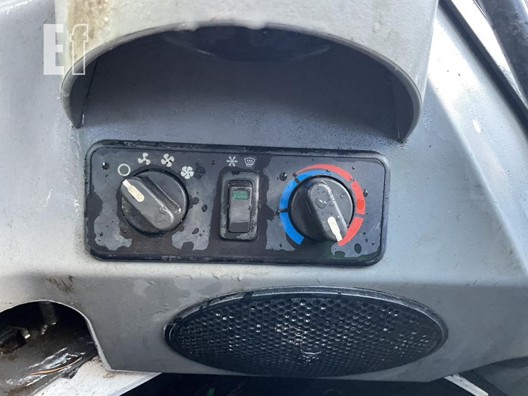 2021-bobcat-s850-image-14