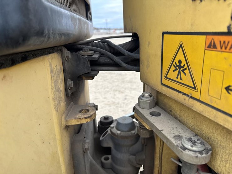 2009-dynapac-cc900-image-21