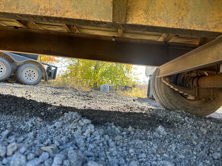 #32818-•-18'-t/a-pintle-hitch-equipment-trailer-image-17