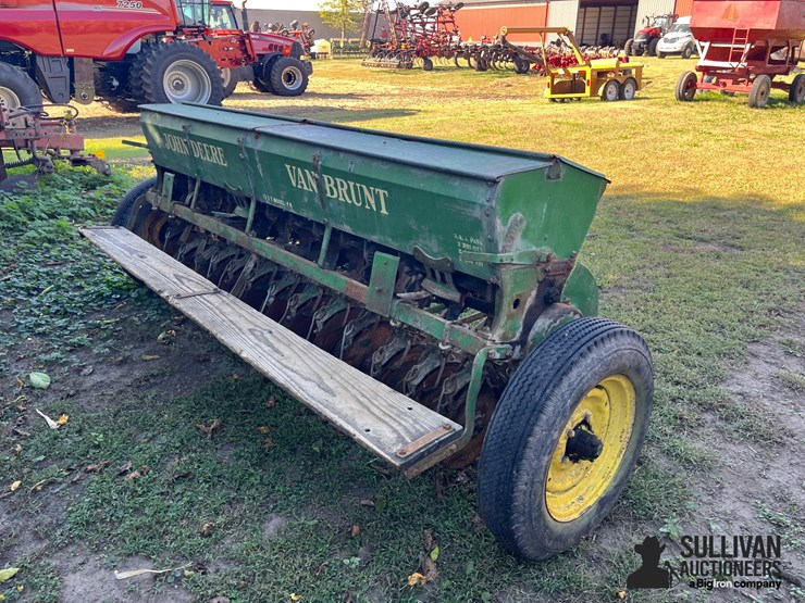 john-deere-8-image-5