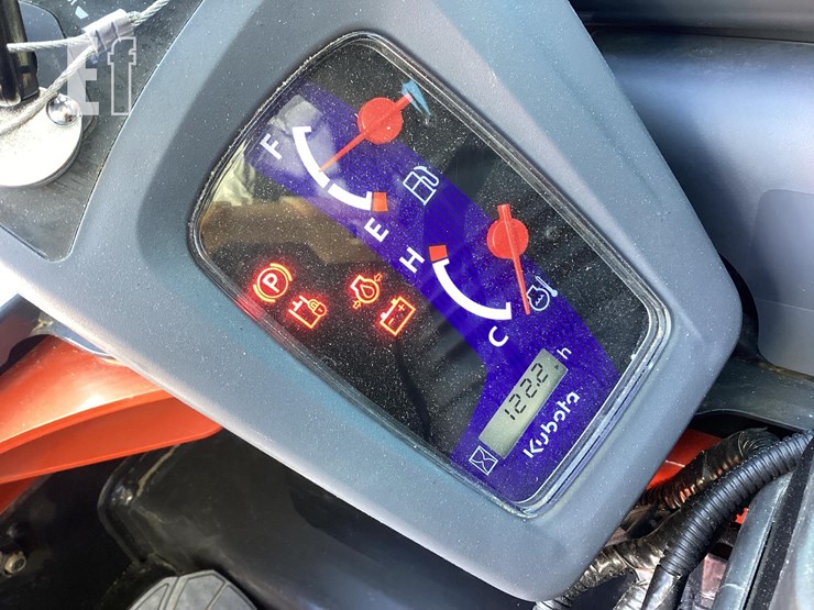 2025-kubota-ssv65-image-19