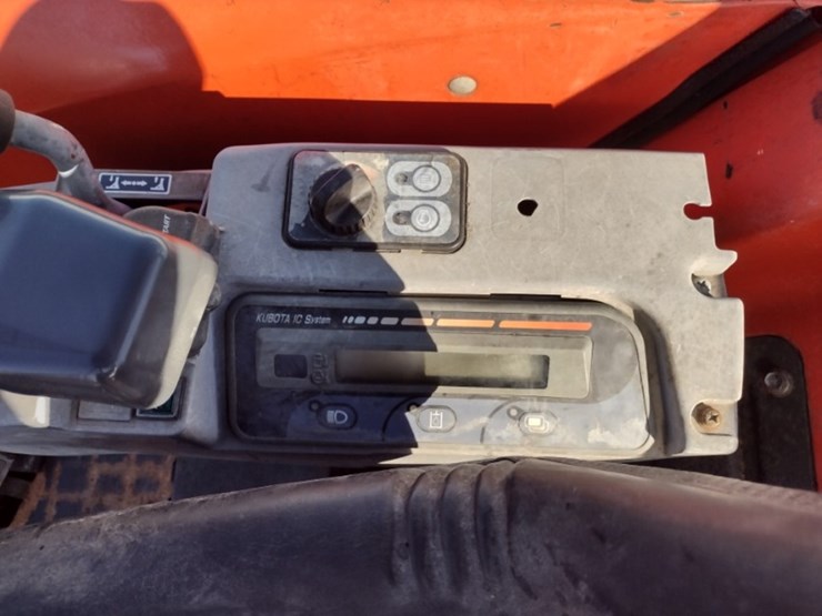 kubota-kx121-3-image-9