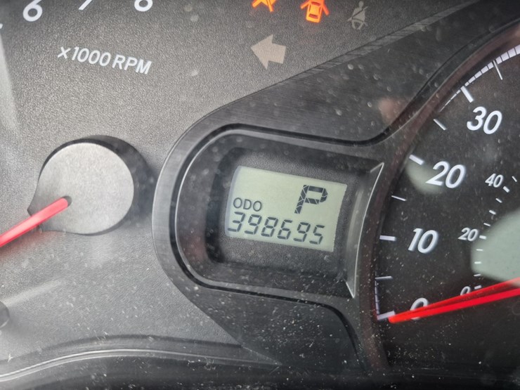 2013-toyota-sienna-image-13