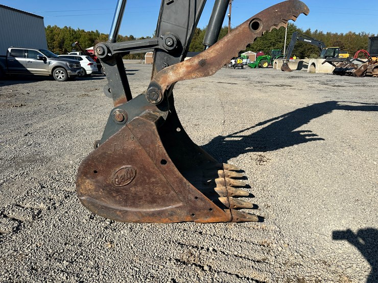 #32824-•-volvo-ec160e-crawler-excavator-w/hydraulic-thumb-image-38