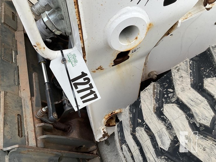 2017-bobcat-s650-image-23