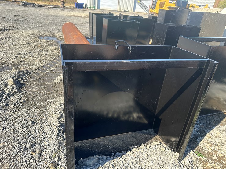 #32742-•-20"x201"-steel-pipe-w/flashboard-pipe-riser-image-6