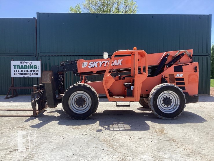 2017-sky-trak-10054-image-1