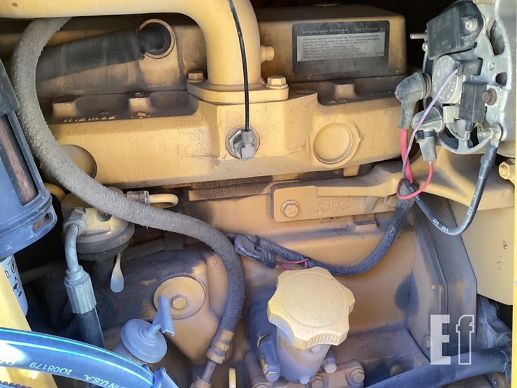 2000-deere-310se-image-12