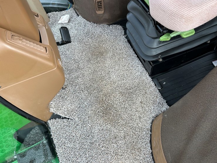 2012-john-deere-4940-image-34