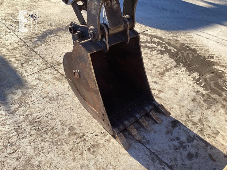 2019-takeuchi-tb290-image-9